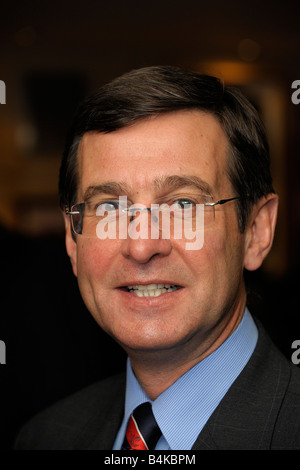 Roger Lewis, Group Chief Executive von Wales Rugby Union Stockfoto
