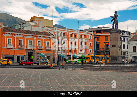 Plaza de Santo Domingo, Quito, Ecuador. Statue zu Feld Marschall Antonio José de Sucre Stockfoto