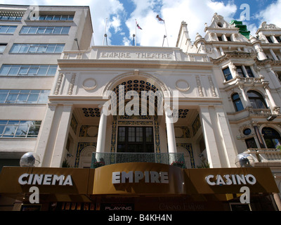 Empire-Kino und Casino Leicester Square London England Stockfoto