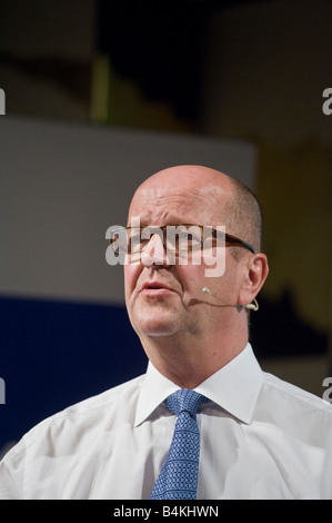 CEO Mats Jansson bei Pressekonferenz Kommentare über den Jahresbericht der Fluggesellschaft SAS Stockfoto