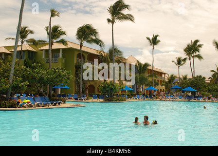 Ein Blick auf den Pool in The Club Hotel, Amsa Marina, Punta Cana, Dominikanische Republik. Stockfoto