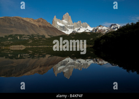 Mt Fitzroy reflektiert Patagonien, Argentinien Stockfoto