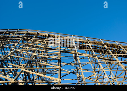 Alte hölzerne Achterbahn Stockfoto