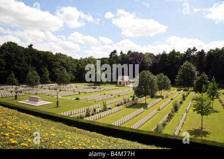 Blick über den Buttes neue British Cemetery, Polygon-Holz, in der Nähe von Zonnebeke, Belgien. Stockfoto