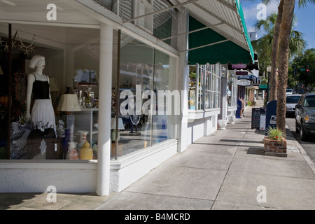 Main Street in der kleinen Stadt Amerika Stockfoto