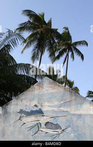 Zwei Marline gemalt in einem Gebäude in São Tomé, der Hauptstadt der Demokratischen Republik von São Tomé und Príncipe Stockfoto