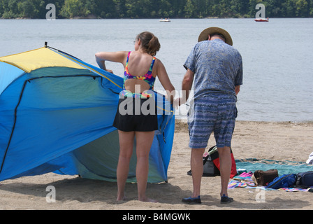 Arbeiten vor der Entspannung Stockfoto