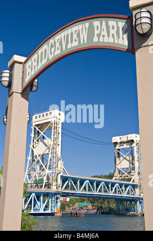 Die Portage Kanal und Aufzug Brücke zwischen den Städten von Houghton und Hancock Michigan Stockfoto