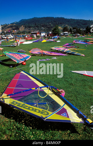 Das Surfbrett rigging-Bereich an der Hood River Marina Hood River Oregon Stockfoto