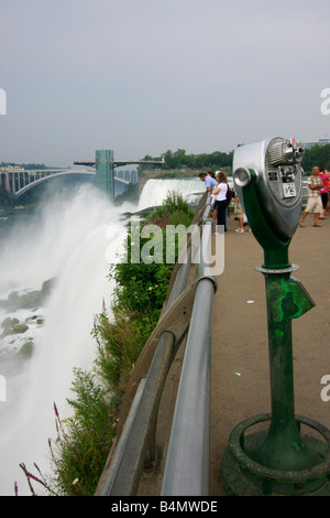 Die Niagarafälle New York New York New York New York amerikanische Seite von oben Bilder Bilder Fotos sehr hochauflösendes vertikales Format in den USA hochauflösende US-Hochauflösung Stockfoto