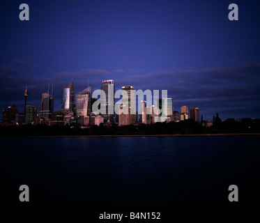 Skyline der Stadt auf das erste Licht des Tages Stockfoto