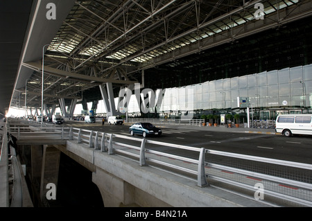 Abflug Ebene Rampe der neuen Flughafen Suvarnabhumi das neue Drehkreuz Südostasiens Stockfoto