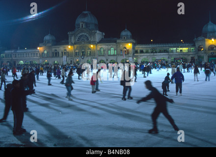 Eislaufen im Winter budapest Stockfoto