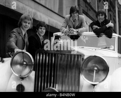 Die Bee Gees pop Gruppe 1967 Barry Gibb Maurice Gibb Colin Petersen und Vince Melouney lokale Beschriftung retromusic Stockfoto