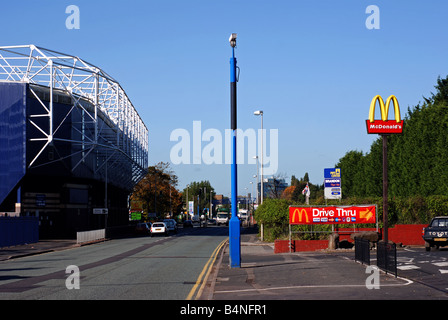 Der Weißdorn-Fußball-Stadion und Birmingham Road, West Bromwich, West Midlands, England, UK Stockfoto