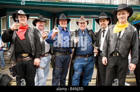 Creetown Country Music Festival-Cowboys, die Teilnahme an den schnellsten zeichnen Wettbewerb Galloway Scotland UK Stockfoto