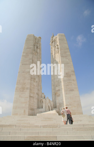 Die zentrale Pylone am kanadischen Weltkrieg ein Denkmal an die Vimy Ridge nationale historische Stätte Kanadas, Vimy, Frankreich. Stockfoto