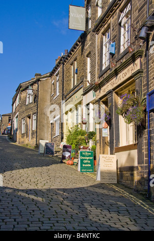 Haworth, gepflasterten Howarth Haupt Straße West Yorkshire UK. Stockfoto