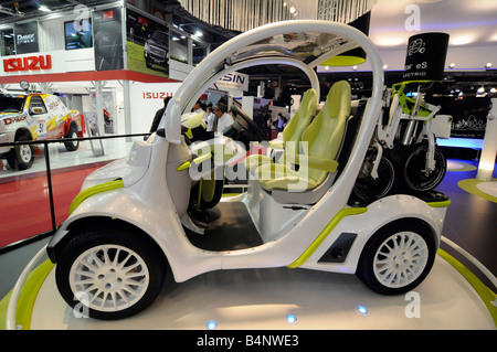 Ein kleines Elektroauto-Prototyp auf dem Display während der "Mondial de l 'Auto' 2008, eine großen motor Show in Paris, Frankreich statt. Stockfoto