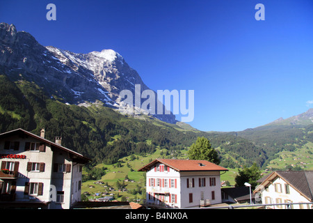 Die Nordwand des Eigers von Grindelwald, Jungfrau Region Südschweiz gesehen. Stockfoto