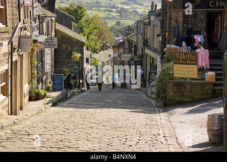 Haworth, gepflasterten Howarth Haupt Straße West Yorkshire UK. Stockfoto