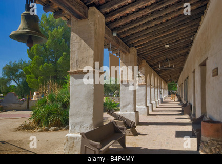 Arcade an Mission San Miguel Arcangel in San Miguel, Kalifornien USA Stockfoto