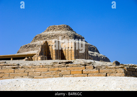 Die Stufenpyramide bei Saqquara Ägypten Stockfoto