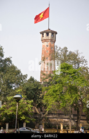 Hanoi auf Flagge Tower Museum für Militärgeschichte Stockfoto
