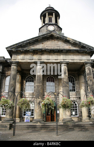 Stadt von Lancaster, England. Lancaster City Museum und des Königs Royal Regiment Museum am Marktplatz. Stockfoto