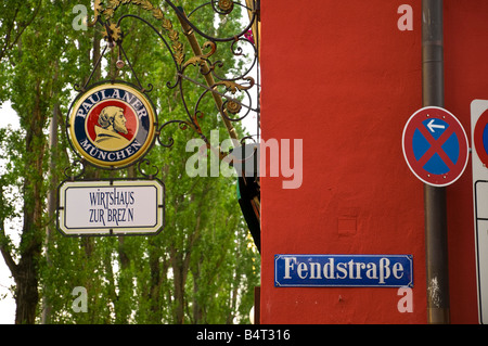 Deutschland, Bayern (Bayern), München (München), Leopoldstraße, Bars Stockfoto