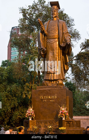 Ly Thai To Statue, Hoam Kiem See, Hanoi, Vietnam Stockfoto