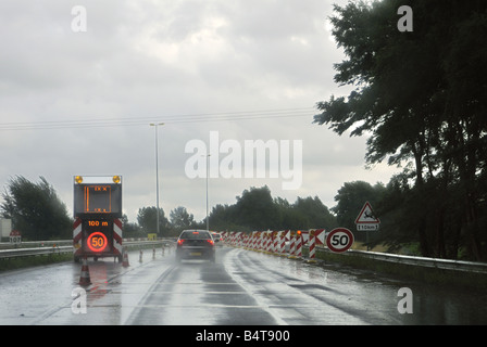 Einschränkung und Lane Schließung Geschwindigkeit auf der Autobahn A26 Französisch Stockfoto