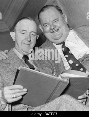 Laurel Hardy Comedy-Duo Stan Laurel und Oliver Hardy typische Ausdrücke von Laurel und Hardy Skript an Newcastle Reich studieren Stockfoto