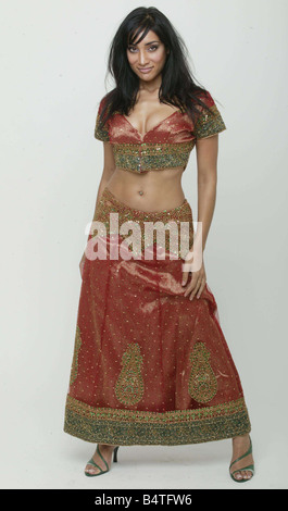 Bollywood-Funktion Mai 2004 SOFIA HAYAT Wearing indischen Stil Kleidung Mode Kleidung Stockfoto