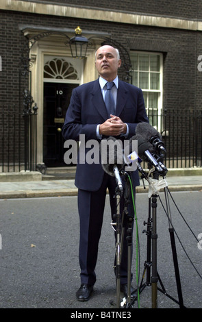 Tony Blair traf die Führer der Opposition Partys zum Tag den Rückruf des Parlaments zur Debatte auf Irak hier IAIN DUNCAN SMITH bei Nr. 10 zu diskutieren Stockfoto