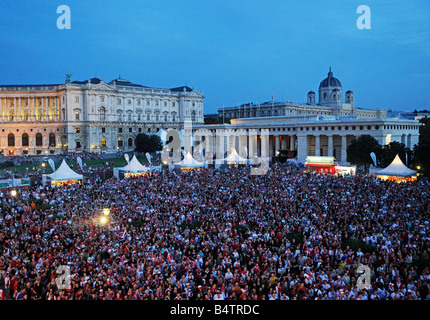 Wien UEFA Euro 2008, Heldenplatz, Hofburg, Fan-Zone Stockfoto