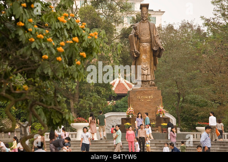 Ly Thai To Statue, Hoam Kiem See, Hanoi, Vietnam Stockfoto