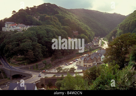 Lynton, Devon am Zusammenfluss von Ost und West Lyn Flüsse. Stockfoto