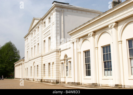 Vorderansicht des Kenwood House English Heritage historische Wahrzeichen Hampstead London NW3 England UK Stockfoto