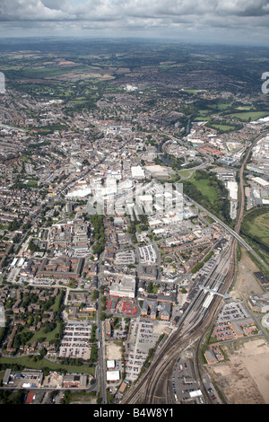 Luftbild Norden westlich von Derby Stadtzentrum Bahnhof Station Ansatz London Road s Häuser Land Felder Derbyshire Stockfoto