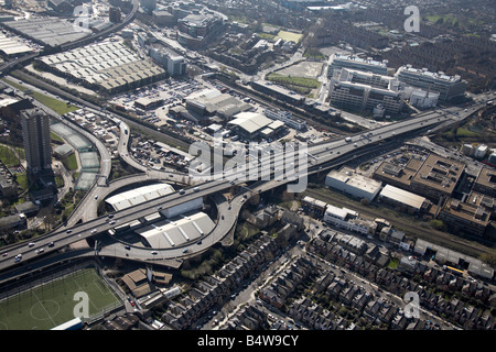 Luftbild Südwesten Westway Sport Zentrum A40 M West Cross Route BBC White Stadtbüros Vorstadt beherbergt London W12 W10 UK Stockfoto