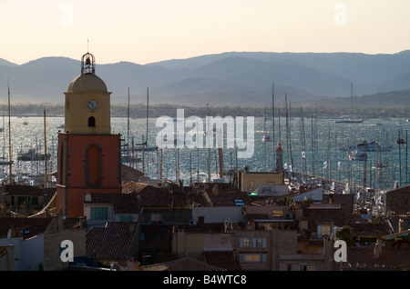 Blick auf St. Tropez und der Golfe de St Tropez Stockfoto