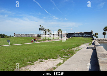 Castillo de San Marcos von frühen spanischen Siedlern gebaut ist nur eine der vielen Sehenswürdigkeiten in St. Augustine Florida Stockfoto