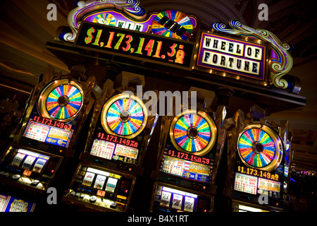 4 Spielautomaten in einem Casino, Las Vegas, Nevada, USA Stockfoto
