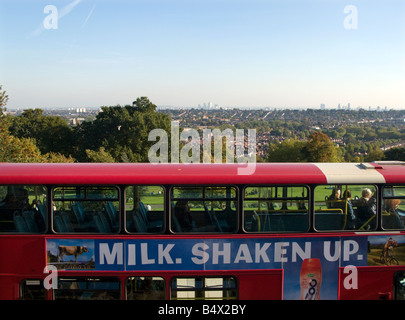 London Bus Fahrt durch Alexandra Palace Stockfoto
