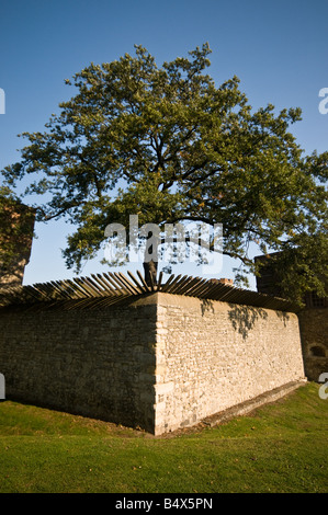 Ecke der Westwand des Upnor Castle in Kent. Stockfoto