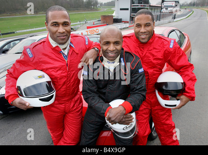 Fahrer, darunter ex-Fußballer, probieren Sie die ersten Karibik-Racing-Team in Brands Hatch heute. Les Ferdinand, Luther Blissett und John Barnes.; 29. Januar 2007 Stockfoto