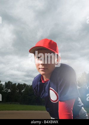 Baseball-Pitcher, immer bereit, den Ball zu werfen Stockfoto