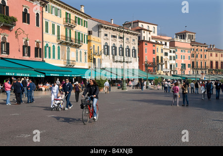 Straßenszene, Verona, Italien Stockfoto