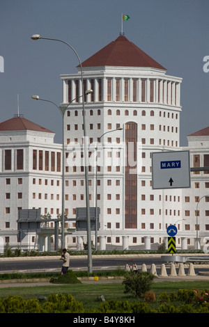 neuer Marmor verkleidete Gebäude in Ashgabat, Turkmenistan Stockfoto